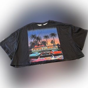 SHEIN Cropped Graphic Tee